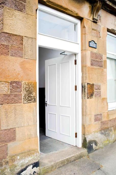 Apartment 6 Killean Place *
